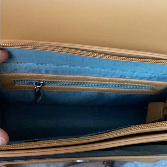 Pixie Mood Zoe Crossbody in Honey & Vegan Leather - Picture 6 of 8